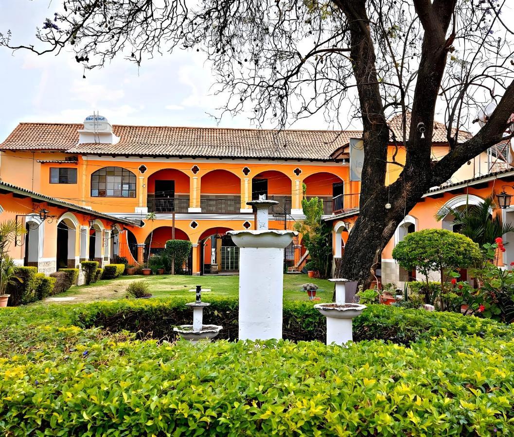 Naupa House Hostel Cochabamba Zewnętrze zdjęcie